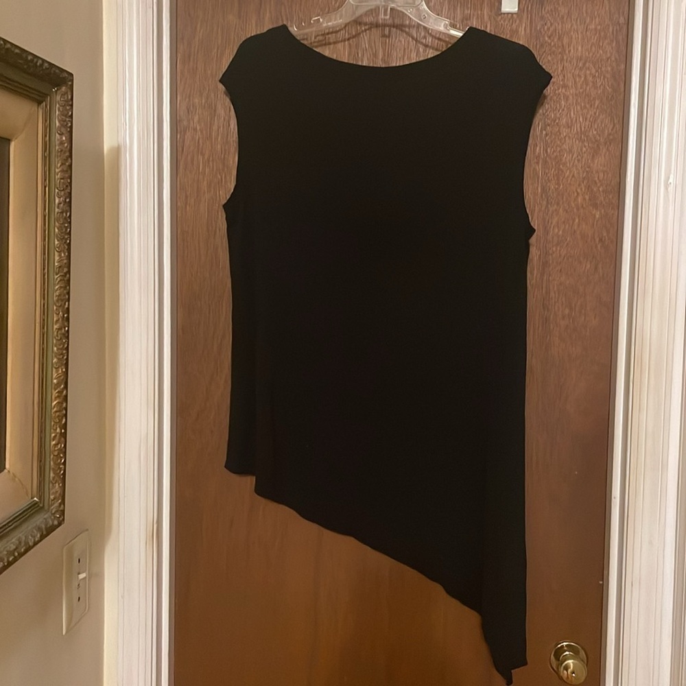 Torrid asymmetrical sleeveless blouse - Picture 3 of 3